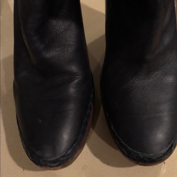 Cole Haan Navy Platform Booties with Nike Air - Picture 6 of 6